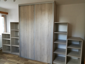 Vestavěné skříně