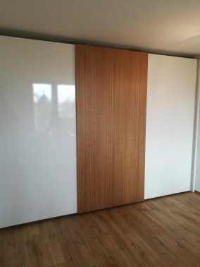 Vestavěné skříně