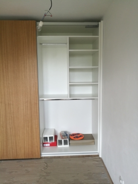 Vestavěné skříně
